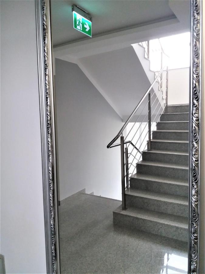 Apartamenty Czestochowa Eu "Parking Gratis" Exteriör bild
