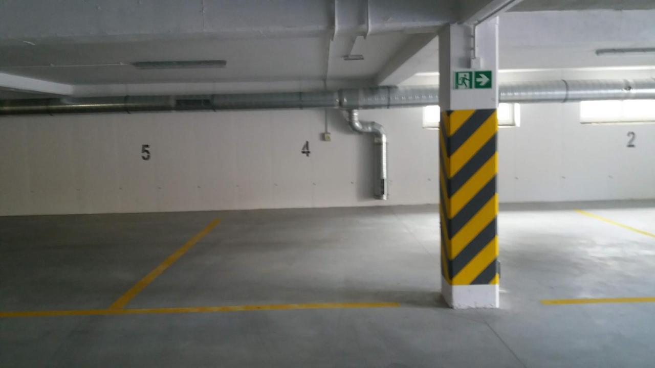 Apartamenty Czestochowa Eu "Parking Gratis" Exteriör bild